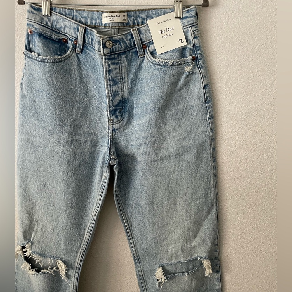 Abercrombie & Fitch: High- Rise Dad Jean